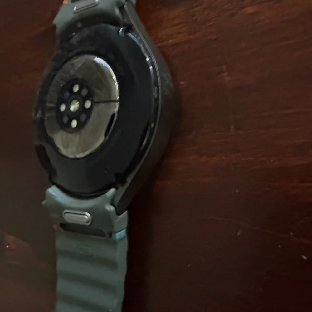 Black Smartwatch with Silicone Band Samsung 42 mm